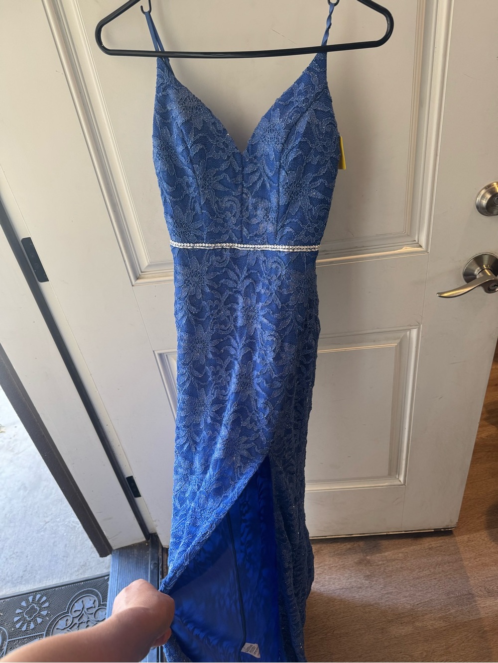 City Studio,Elegant Blue Lace Evening Gown with Beaded Waist